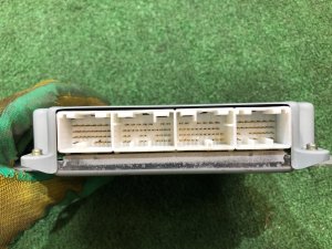 エンジンコンピューター SUBARU LEGACY OEM 22611AK231 BP5 2004 EJ20X AT