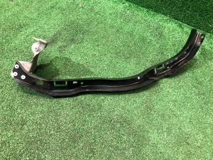 Suporte do farol direito SUBARU LEGACY OEM 57707AG060 BP5 2004 BLACK 32J
