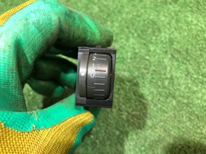Headlight levelling switch с фишкой 83002AG000 SUBARU LEGACY