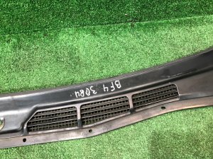 Cowl panel SUBARU LEGACY OEM 91151AA040 BF4 1993