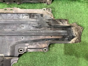 Proteção do piso inferior SUBARU LEVORG OEM 56411SG010, 56411SG000 VM4 2016 Blue Pearl K3X