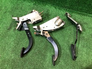Pedais комплект SUBARU LEGACY OEM 36015AE010, 36013AE070, 36011AE000 BE5 1999 BLACK 47A, 88H