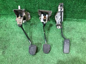 แป้นเหยียบ комплект 36015AE010, 36013AE070, 36011AE000 SUBARU LEGACY