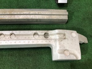 フロントバンパーレインフォースメント SUBARU FORESTER OEM 57712SA190, 57705SA031 SG5 2004