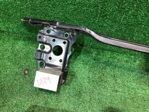 フロントバンパーレインフォースメント SUBARU FORESTER OEM 57712SA190, 57705SA031 SG5 2004