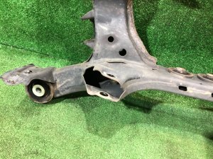 คานหลัง SUBARU LEGACY OEM 20152AJ001, 20152AJ002 BR9 BRG BRM 2011 EJ255
