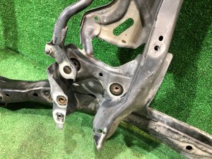 Travesaño delantero SUBARU LEGACY OEM 50527AJ030, 50527AJ032 BR9 BRG BRM 2011 EJ255