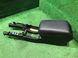 ช่องเก็บของและที่วางแขน кожа 92114AJ130VH, 92113AJ010VH, 92174AJ000 SUBARU LEGACY