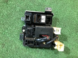 ミラーコントロールユニット SUBARU LEGACY OEM 83061AJ020, 83201AJ050, 83201AJ030 BR9 BRG BRM 2011 EJ255