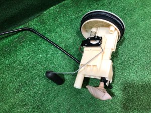 Aforador de combustible SUBARU LEGACY OEM 42081YC001 BR9 BRG BRM 2011 EJ255