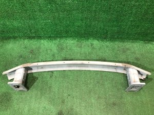 前保险杠防撞梁 SUBARU LEGACY OEM 57711AJ0109P, 57705AJ040 BR9 BRG BRM 2011