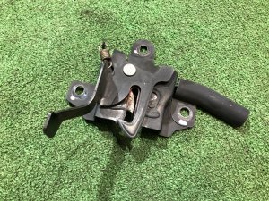 Hood latch SUBARU LEGACY OEM 57310AJ010 BR9 BRG BRM 2011 White Pearl 37J
