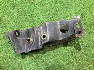 左后保险杠支架 под стопом SUBARU LEGACY OEM 57707AJ130 BR9 BRG BRM 2011 White Pearl 37J