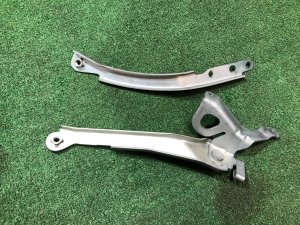 ขายึดอินเตอร์คูลเลอร์ SUBARU LEGACY OEM 21885AA370, 21885AA360 BR9 BRG BRM 2011