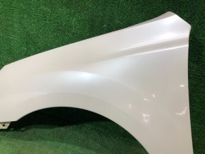 Aleta delantera izquierda SUBARU LEGACY OEM 57120AJ0309P BR9 BRG BRM 2011 White Pearl 37J