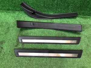 スカッフプレート 94060AJ071, 94061AJ020, 94061AJ030 SUBARU LEGACY