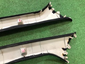 แผงบุเสา алькантара SUBARU LEGACY OEM 94010AJ000ME, 94010AJ010ME BR9 BRG BRM 2011 White Pearl 37J