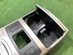 แผงตกแต่งรอบคันเกียร์ подстаканник SUBARU LEGACY OEM 92122AJ000 BR9 BRG BRM 2011