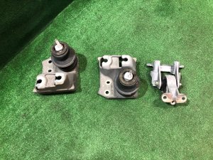ยางแท่นเครื่อง 41022AJ111, 41022AJ030 SUBARU LEGACY