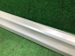 Right sill SUBARU LEGACY OEM 96051AJ020WU BR9 BRG BRM 2011 White Pearl 37J