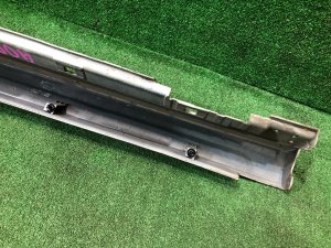 Right sill SUBARU LEGACY OEM 96051AJ020WU BR9 BRG BRM 2011 White Pearl 37J