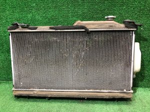 Radiador del motor 45119AJ030 SUBARU LEGACY
