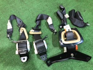 เข็มขัดนิรภัยด้านหลัง SUBARU LEGACY OEM 64660AJ120VH, 64680AJ130VH, 64660AJ130VH BR9 BRG BRM 2011 White Pearl 37J