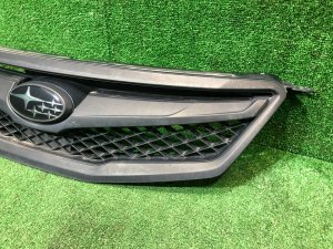 Rejilla SUBARU LEGACY OEM 91121AJ011 BR9 BRG BRM 2011 White Pearl 37J