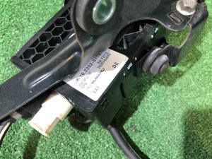 Handbrake lever электро SUBARU LEGACY OEM 26002AJ011 BR9 BRG BRM 2011 White Pearl 37J