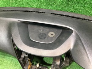 仪表台 SUBARU LEGACY OEM 66050AJ000 BR9 BRG BRM 2011 White Pearl 37J
