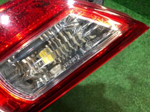 バックドアテールランプ левый SUBARU LEGACY OEM 84912AJ240 BR9 2011
