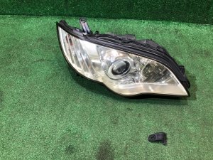 Farol direito 84001AG340 SUBARU LEGACY