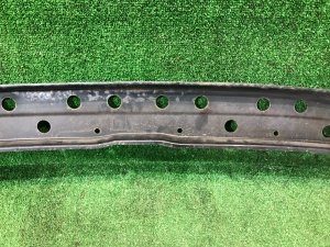 Refuerzo del parachoques trasero SUBARU LANCASTER OEM 57711AE040 BHE 2000 Beige 8L5