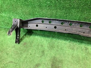 Refuerzo del parachoques trasero SUBARU LANCASTER OEM 57711AE040 BHE 2000 Beige 8L5