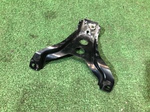 Radiator grille bracket SUBARU LEGACY OEM 91165AE130 BH5 2002 SILVER 01G