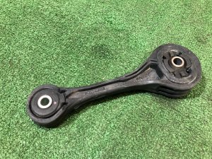 Apoio da caixa automática SUBARU WRX STI OEM 41040FE000 VAB 2015 EJ20Y MT6