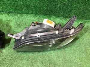 Headlights ксенон SUBARU LANCASTER OEM 84001AE281, 84001AE291 BHE 2000