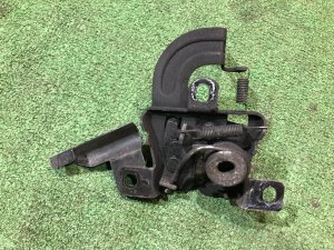 Cerradura del capó SUBARU LANCASTER OEM 57310AE000 BHE 2000 Beige 8L5