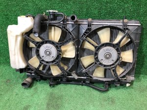 หม้อน้ำ 45111AE060, 45131AE010, 73310AE010 SUBARU LANCASTER