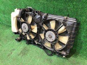 发动机水箱 SUBARU LANCASTER OEM 45111AE060, 45131AE010, 73310AE010 BHE 2000 EZ30
