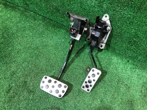 Pedales 36010AG120, 36012AJ030 SUBARU EXIGA