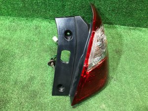 右テールランプ SUBARU EXIGA OEM 84912YC020 YA5 2009