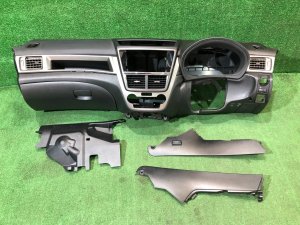 คอนโซลหน้า 66046YC000JM SUBARU EXIGA