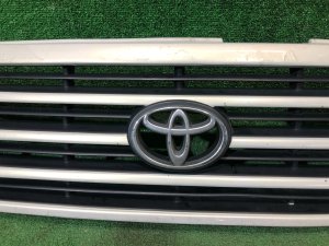 Rejilla del radiador TLC J100 до рест 1998-2002г TOYOTA LAND CRUISER 100 OEM 53111-60350 J100