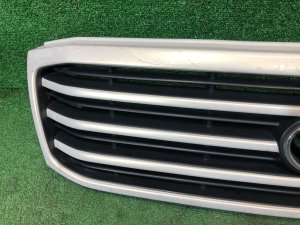 Rejilla del radiador TLC J100 до рест 1998-2002г TOYOTA LAND CRUISER 100 OEM 53111-60350 J100
