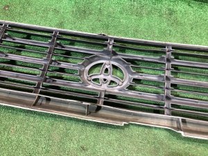 Rejilla del radiador TLC J100 до рест 1998-2002г TOYOTA LAND CRUISER 100 OEM 53111-60350 J100