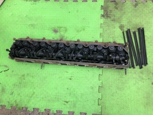 Left cylinder head с коромыслом! 1-11110-833-0 ISUZU GIGA