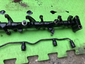 Left cylinder head с коромыслом! ISUZU GIGA OEM 1-11110-833-0 CXZ82K1D 2007 12PE1
