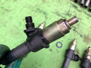 Inyectores +стаканы ISUZU GIGA OEM 1-15300-406-0, 105118-8090 CXZ82K1D 2007 12PE1