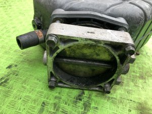 Throttle body с резонатором ISUZU GIGA OEM 1-14210-184-1, 1-14230-143-0, 1-14230-152-0 CXZ82K1D 2007 12PE1